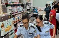 TP.HCM tạm giữ 498 đơn vị sản phẩm vàng trang sức, thực phẩm...vi phạm 