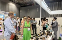 Khách tham quan tại chuỗi sự kiện Kết nối chuỗi cung ứng hàng hóa quốc tế tại TP.HCM năm 2024. Ảnh: TÚ UYÊN