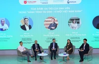 Các diễn giả chia sẻ tại hội thảo. Ảnh: TÚ UYÊN