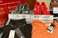 Ma trận hàng giả với mũ bảo hiểm 42.000 đồng, yến sào từ bột rau câu...