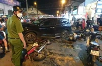 Điều tra vụ ô tô tông nhiều xe máy khiến 4 người bị thương ở Thủ Đức 