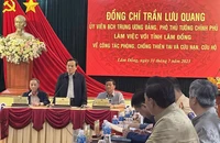 Đưa chó nghiệp vụ đến hiện trường vụ sạt lở tại đèo Bảo Lộc để tìm kiếm
