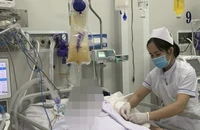 9 cháu nghi ngộ độc, 1 cháu tử vong sau khi ăn bánh Trung thu 