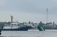 Nguyên nhân ban đầu tàu Singapore và sà lan tông nhau trên sông Sài Gòn