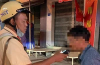 'Nhấp tí bia chúc Tết', nhiều người vẫn dính vi phạm nồng độ cồn