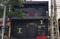 Nổ súng hỗn chiến trong quán bar làm 3 người bị thương
