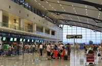 Kỷ luật cảnh cáo đội trưởng hải quan sân bay Đà Nẵng