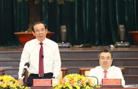 Bí thư Nguyễn Văn Nên: Văn nghệ sĩ truyền tải thông điệp tích cực để cuộc sống thêm ý nghĩa