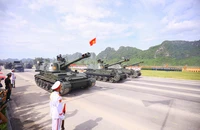 Ấn tượng các khối diễu binh và dàn khí tài khủng trong tổng hợp luyện cho đại lễ 80 năm