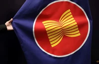 Cờ của Hiệp hội các quốc gia Đông Nam Á (ASEAN). Ảnh: REUTERS