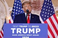 Cựu Tổng thống Mỹ Donald Trump thông báo sẽ tái tranh cử tổng thống Mỹ tại dinh thự Mar-a-Lago ở TP Palm Beach (bang Florida) ngày 15-11. Ảnh: CNN