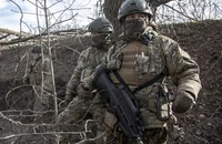 Quân nhân Ukraine ở chiến trường Donbass. Ảnh: ANADOLU AGENCY