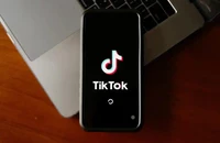 Logo của nền tảng video âm nhạc và mạng xã hội Trung Quốc TikTok. Ảnh: THE GUARDIAN