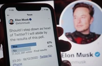 Ông Elon Musk mở cuộc thăm dò ý kiến Twitter về việc liệu ông có nên rời khỏi vị trí đứng đầu công ty hay không. Ảnh: CNBC