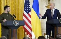 Ông Biden nói sẽ thảo luận với ông Zelensky về các yêu cầu vũ khí của Ukraine 