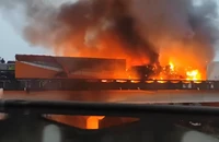 Video: Tai nạn liên hoàn dẫn đến cháy lớn trên đường cao tốc Trung Quốc, 82 người thương vong