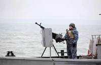 Hải quân Ukraine tại cảng Mariupol ở Biển Đen. Ảnh: AFP