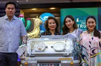 Con ông Thaksin trở lại cuộc đua tranh cử thủ tướng Thái Lan sau 2 ngày sinh con 