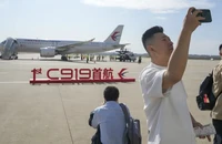 Máy bay nội địa C919 Trung Quốc thực hiện chuyến bay thương mại đầu tiên 
