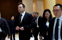 Ông Elon Musk bận rộn ở Trung Quốc 