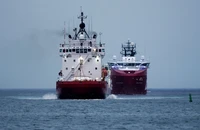 Tàu Cảnh sát biển Canada quay trở lại Cảng St John ở tỉnh Newfoundland (Canada) sau khi hỗ trợ tìm kiếm tàu ngầm Titan ngày 23-6. Ảnh: SKY NEWS