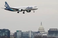 Chuyến bay của hãng Alaska Airlines chuyển hướng sau khi một hành khách dọa đánh bom. Ảnh: NEW YORK POST