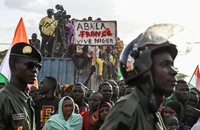 Đảo chính châu Phi: Phiến quân tấn công quân đội Niger; Gabon vạch kế hoạch trở lại chính quyền dân sự