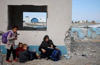 Xung đột Israel-Hamas 16-2: Israel đột kích bệnh viện lớn nhất còn hoạt động ở Gaza; Biên giới Israel-Lebanon nóng ran