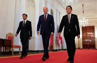 Thượng đỉnh Mỹ-Nhật-Philippines: Trung Quốc triệu tập đại sứ Manila, đại diện ngoại giao Tokyo