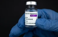 Báo Anh: AstraZeneca thừa nhận vaccine COVID-19 của hãng gây đông máu ở ‘rất hiếm’ trường hợp