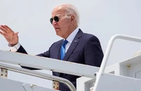 VIDEO: Tổng thống Biden lần đầu xuất hiện sau khi nhiễm COVID-19