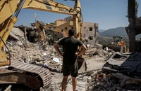 Israel-Hezbollah tiếp diễn các đòn không kích, 92 người chết 153 người bị thương