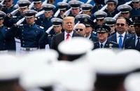 CNN: Lầu Năm Góc bàn ứng phó nếu ông Trump ban hành lệnh gây tranh cãi