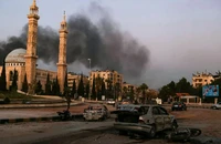 Nội chiến Syria: Phiến quân kiểm soát Aleppo, tiến vào Hama 
