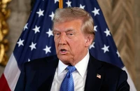 Ông Trump họp báo, bất ngờ nói về xung đột Nga-Ukraine