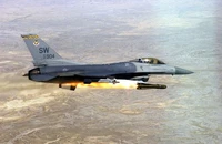 Nhận tiêm kích F-16: Ukraine đang 'nằm gai nếm mật'?