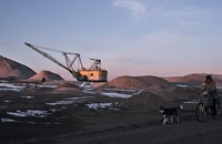 Nhiều câu hỏi chưa lời giải về thỏa thuận khoáng sản Mỹ-Ukraine