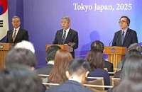 Bộ trưởng ngoại giao Nhật-Trung-Hàn họp tại Tokyo, bàn hợp tác khu vực