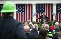 Quốc tế phản ứng về thuế đối ứng của ông Trump
