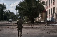 Chiến sự Nga - Ukraine 28-4: Moscow đẩy mạnh đột kích Sumy; Quan chức Nga nói phòng thủ Ukraine sụp đổ trên toàn bộ tuyến đầu