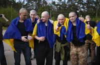 Chiến sự Nga - Ukraine 24-5: Hai bên bắt đầu trao đổi tù binh quy mô lớn nhưng tố nhau muốn phá vỡ hòa đàm