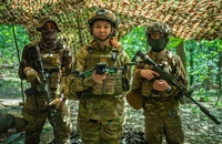 Thiếu nhân lực, một lữ đoàn Ukraine mở chiến dịch tuyển nữ quân nhân