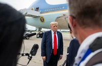 Ông Trump kiện Wall Street Journal về bài viết liên quan tỉ phú ấu dâm Jeffrey Epstein