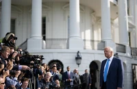 Nhà Trắng cấm Wall Street Journal tháp tùng ông Trump vì bài báo liên quan tỉ phú ấu dâm Epstein