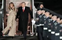 Vợ chồng Tổng thống Trump tới London, bắt đầu chuyến thăm cấp nhà nước Anh