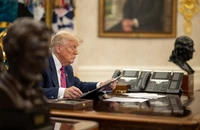 Ông Trump yêu cầu khoản phí 100.000 USD/năm khi doanh nghiệp xin bảo lãnh thị thực H-1B cho lao động nước ngoài