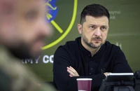 Ông Zelensky thăm tiền tuyến Zaporizhzhia sau loạt tổn thất liên tiếp