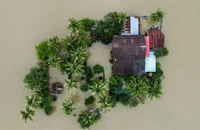 Mưa lũ tàn phá 3 nước Đông Nam Á, 321 người thiệt mạng 