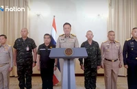 Biên giới Thái Lan-Campuchia tiếp tục giao tranh, nhiều thương vong; F-16 Thái Lan tấn công khu casino Campuchia