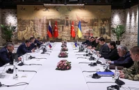 Bên trong những kênh liên lạc bí mật giữa Nga và Ukraine